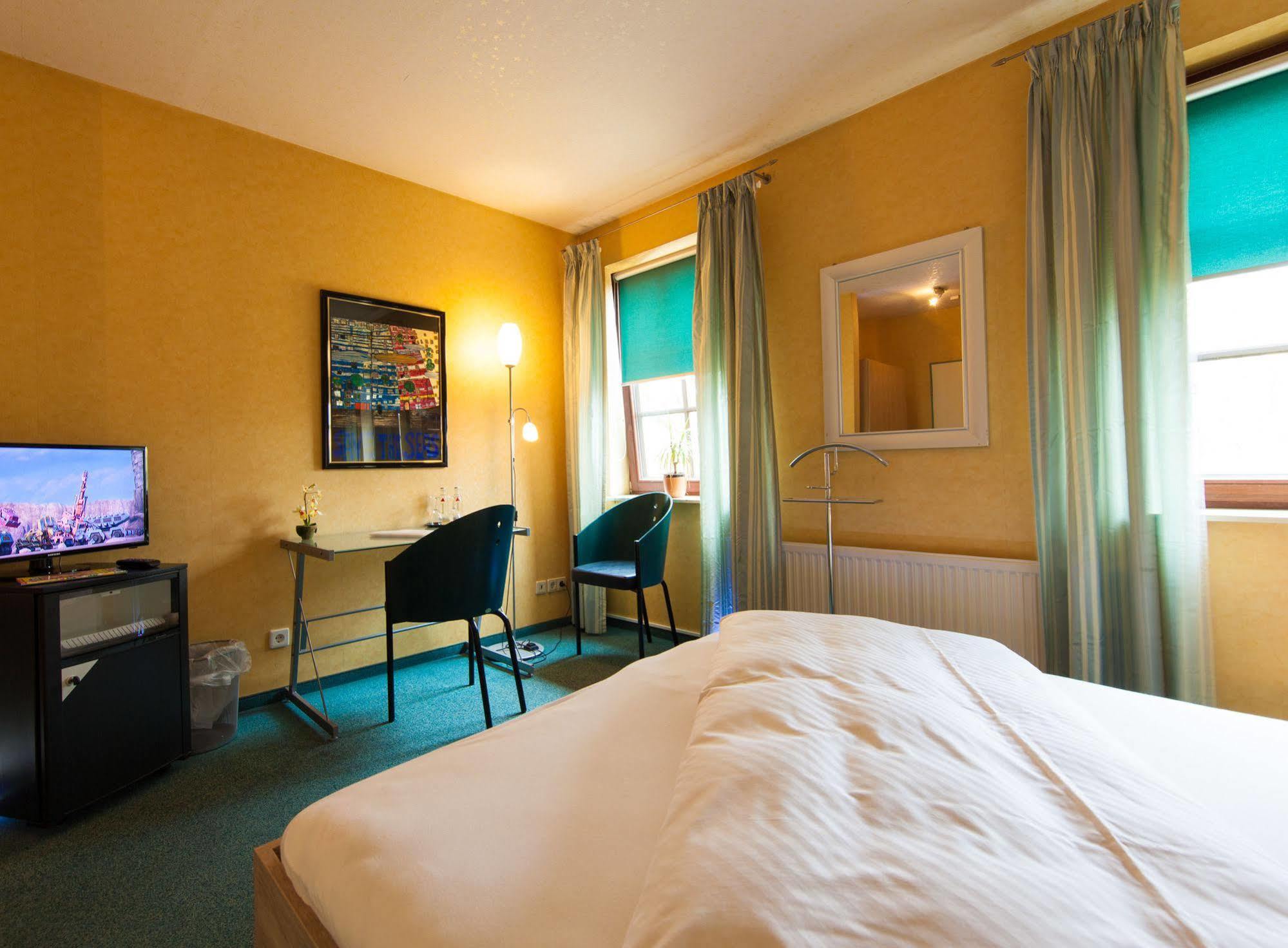 Garni-Hotel An Der Weide Berlin Exterior foto