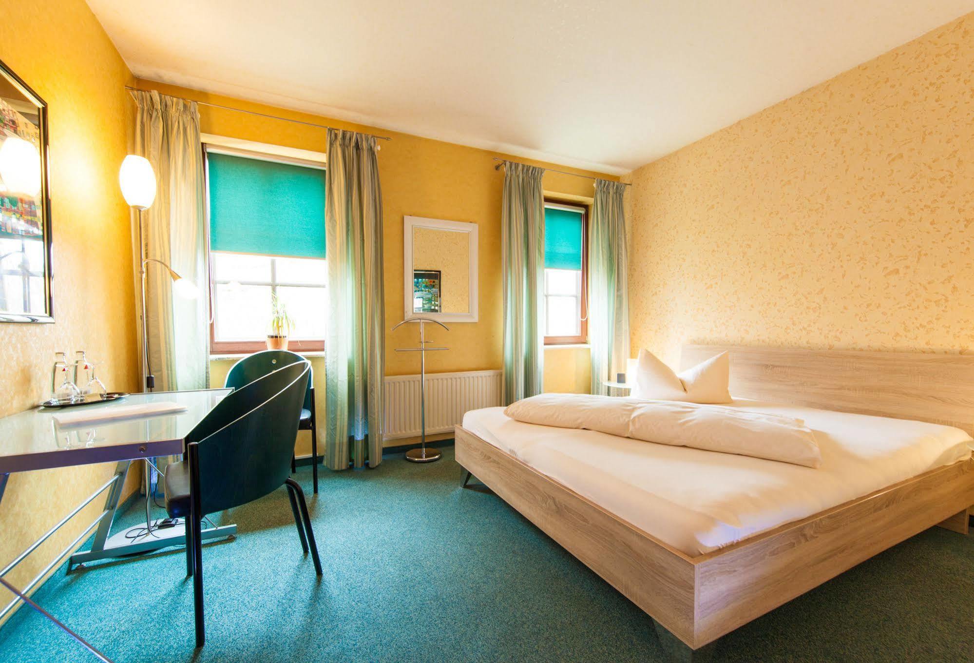 Garni-Hotel An Der Weide Berlin Exterior foto